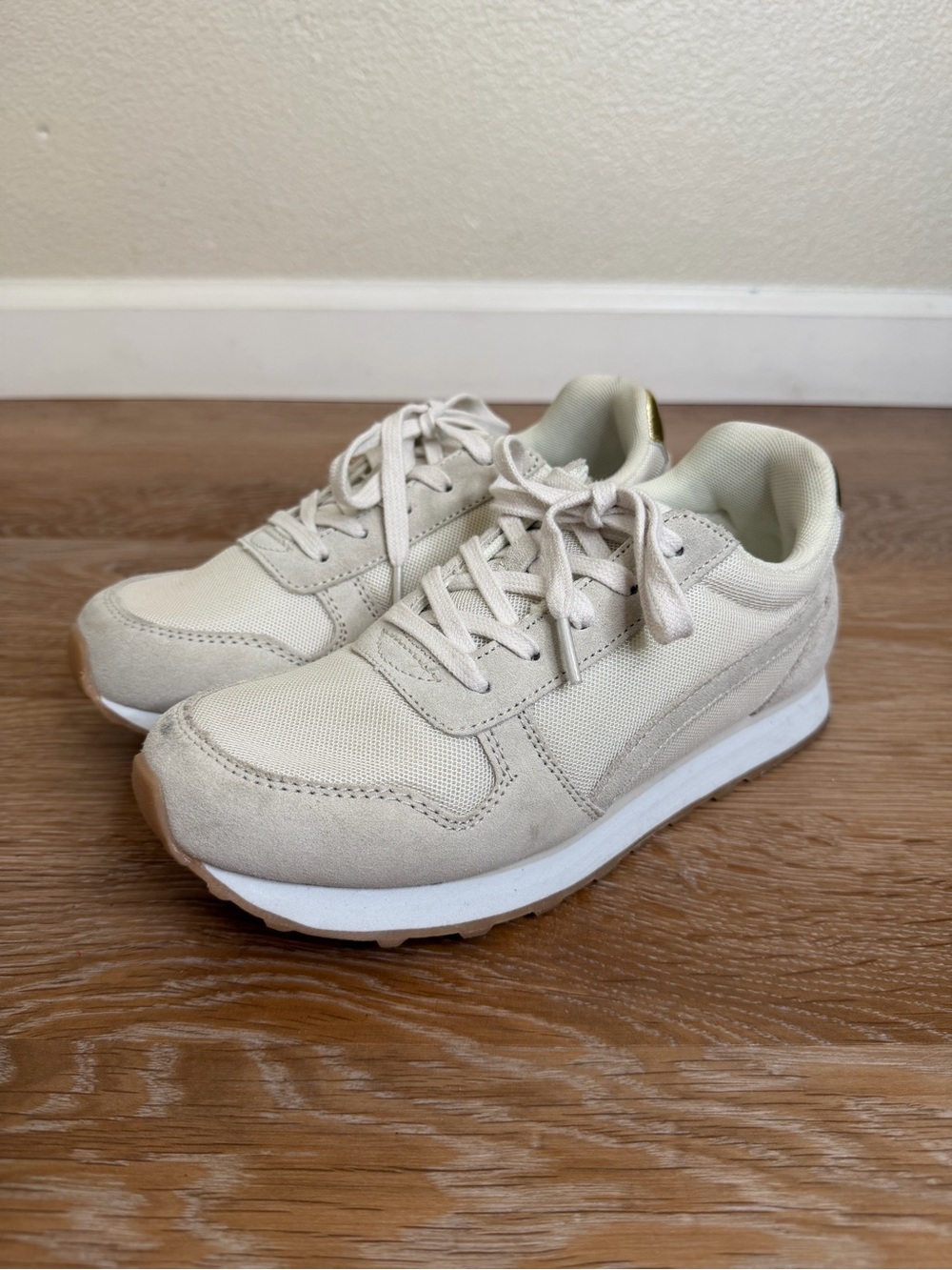 J. Crew City Off-White Beige Suede Mesh Women's Sneakers, Size 6.5